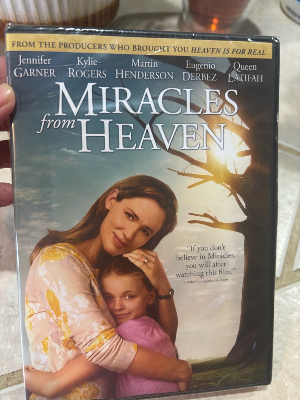 Miracles From Heaven DVD - Jennifer Garner - Blue & White Cover
